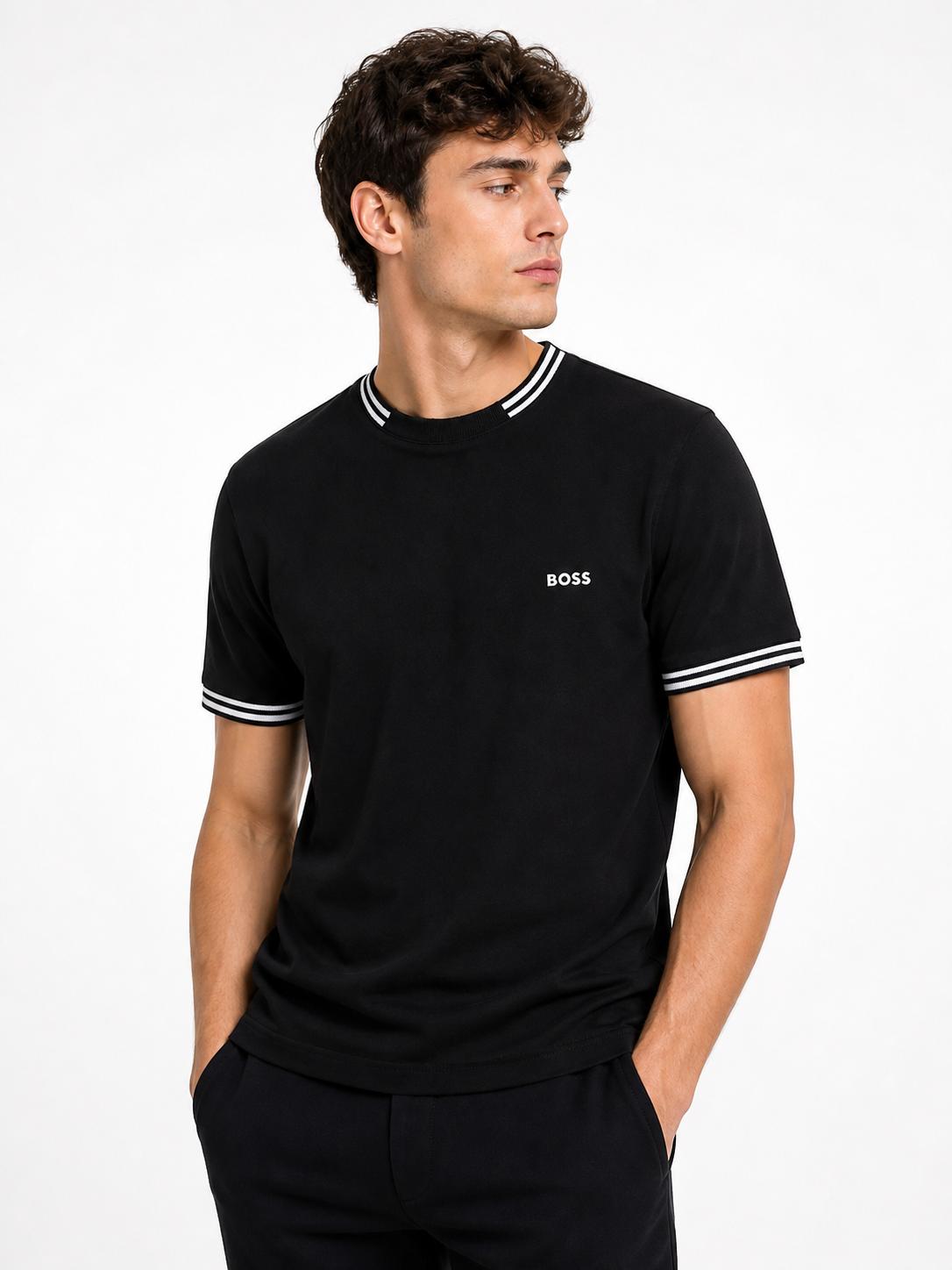 تيشرت رجالي هيوجو بوس (Hugo Boss) برقبة وأطراف مزينة